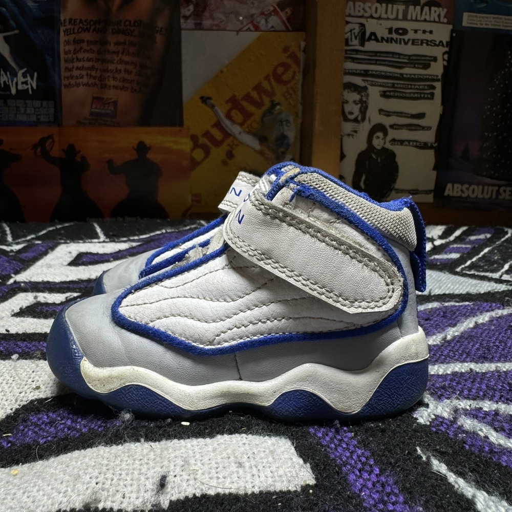 Size 5c - Nike Jordan Pro Strong White Blue Gray DC7910-104 Kids